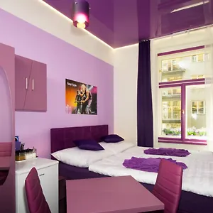 Colours - Your 7 Colour Experience In Centre Of Appartamento Praga